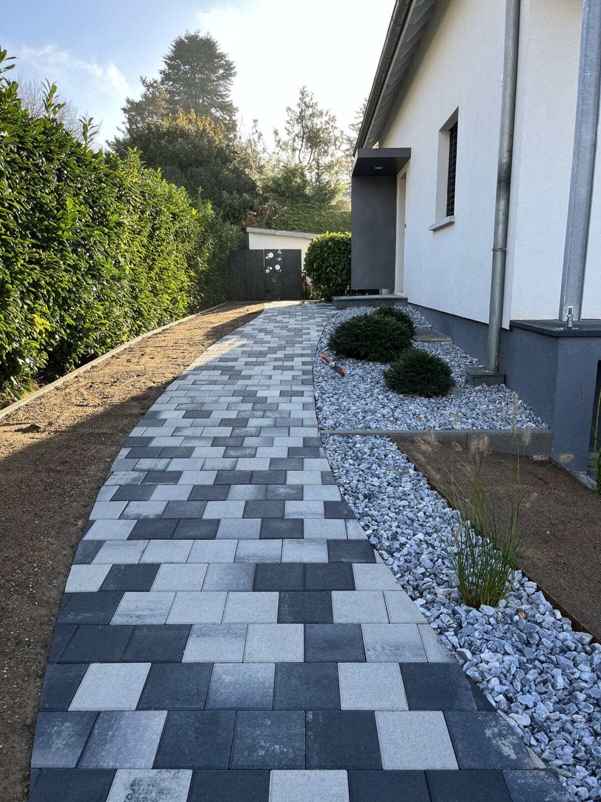 Quels matériaux choisir pour créer une allée de jardin ? Audincourt